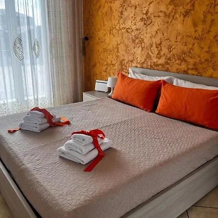 Porta Garibaldi Apartman *