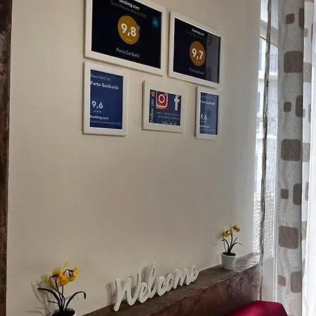 Porta Garibaldi شقة *